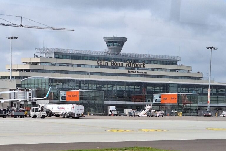 WhatsApp Image 2025-10-20 at 13.35.51(6)